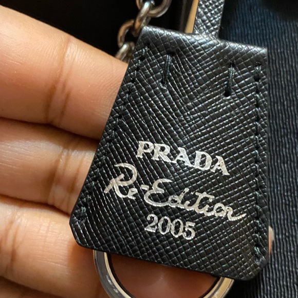 Prada Nylon re-edition bag ❤️❤️ (SOLD) ❤️❤️ - Picture 6 of 16
